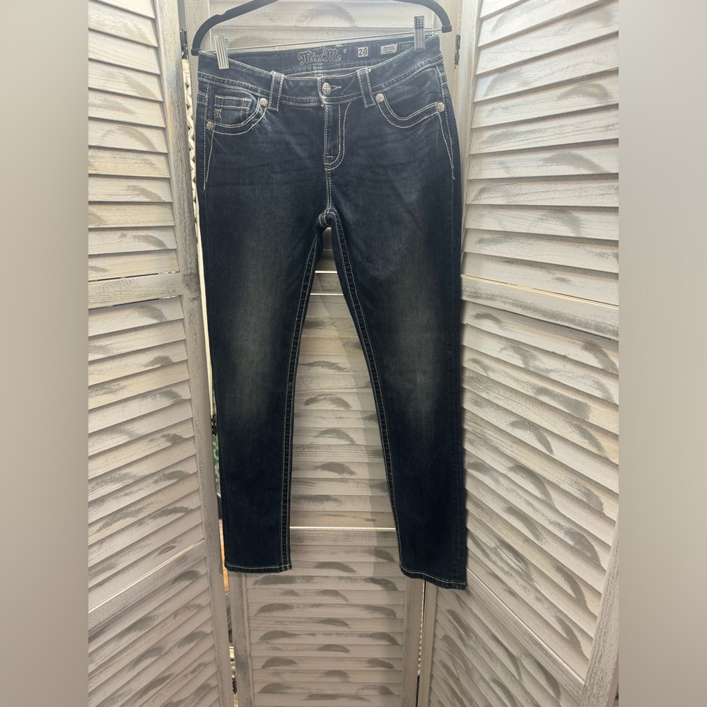 Used ONCE ☝🏽 Authentic “Miss Me” Jeans 👖 Size 29 MId-Rise Skinny😍
